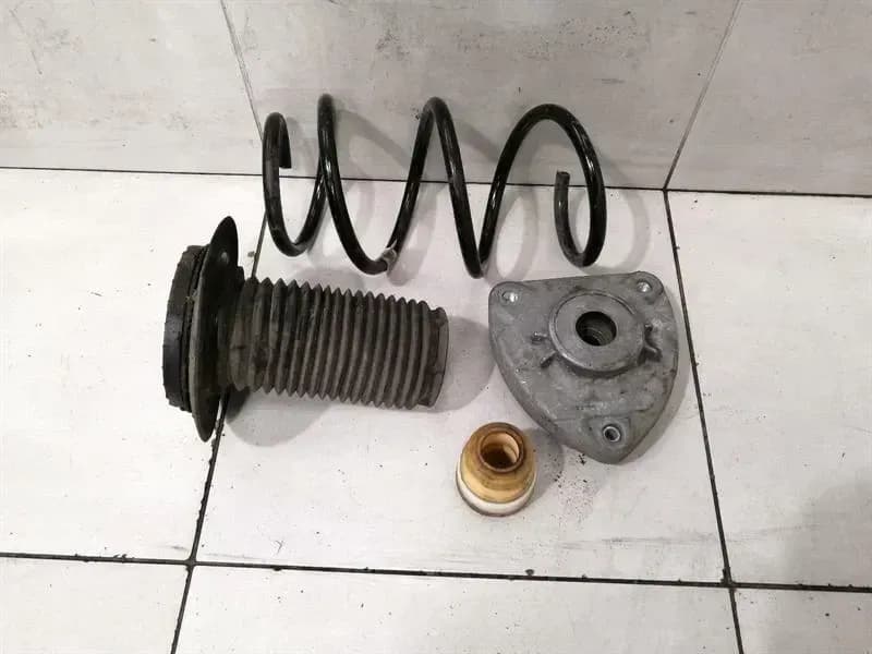 MERCEDES-BENZ Mercedes A45 W176 Shock Absorber Front A1763211204 Front Shock Absorber Re SPARES