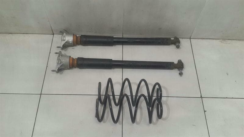 MERCEDES-BENZ Mercedes A Class W176 Shock Absorbers Rear A1763201531 Rear Shock Absorbers Set