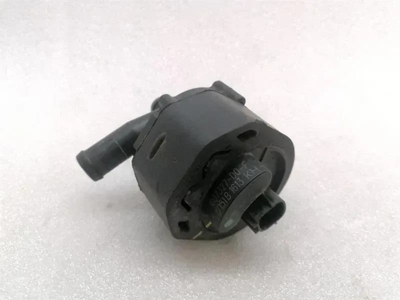 TESLA Tesla Model S 75 Additional Cooling Pump 1037327-00-F Coolant Pump Pump