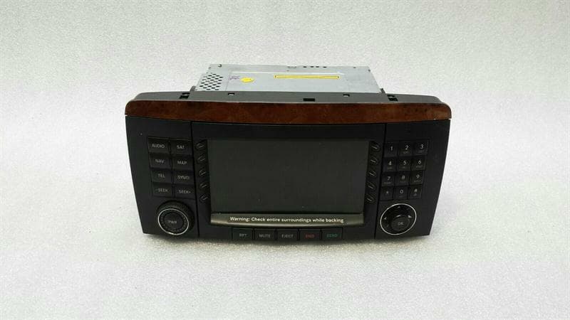MERCEDES-BENZ Mercedes R Class W251 Navigation Monitor A2518704689 Sat Nav Display COMMAND