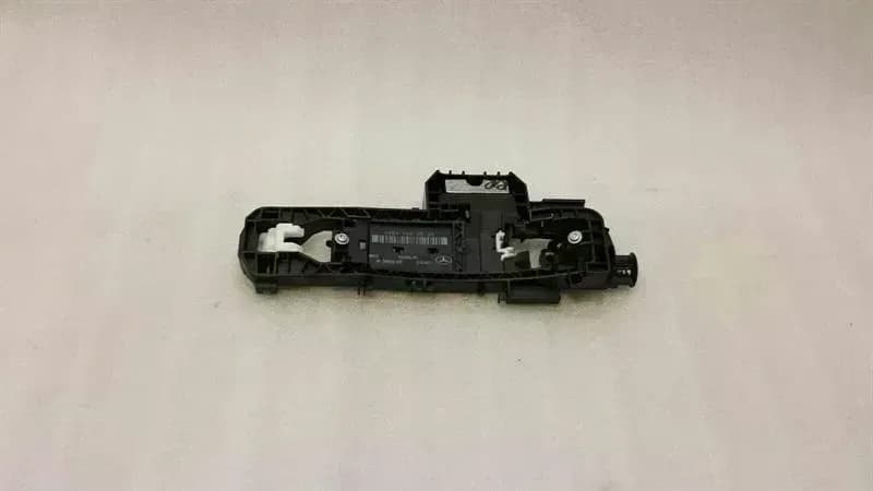 Mercedes A Class W176 RRH Handle Carrier A2047602734 Door Handle Carrier Rear RE