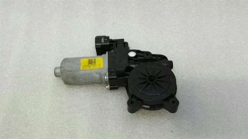 LAND ROVER Land Rover Evoque RRH door window motor 140126 window regulator motor rear right