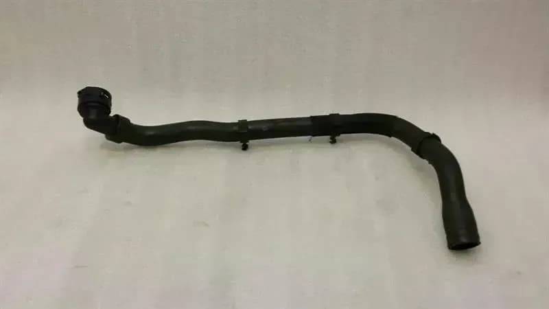 LAND ROVER Land Rover Evoque 2.2 TD Cooling Pipe BJ32-8260-AD Coolant Hose Pipe