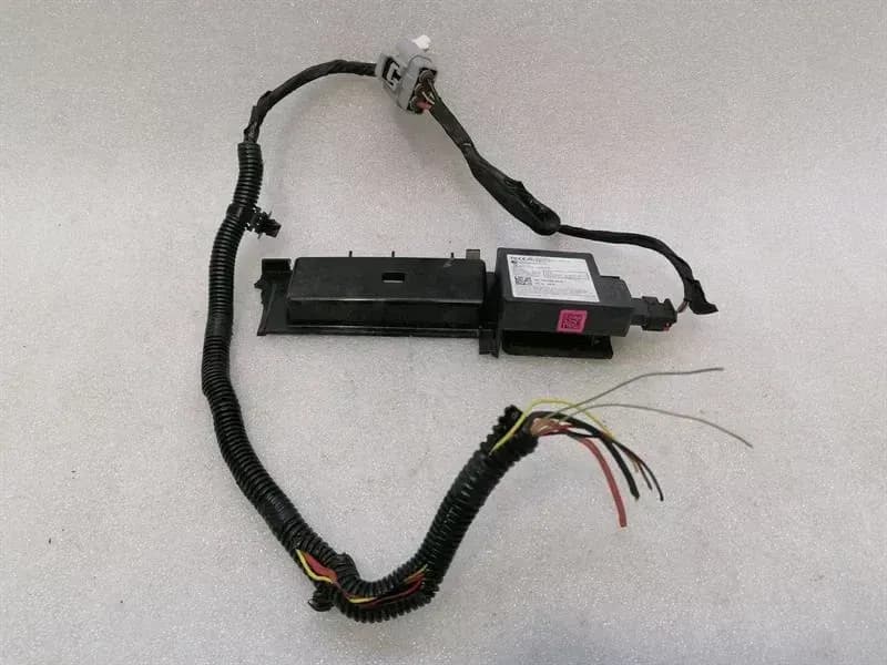 TESLA Tesla Model 3 Long Range Rear Bumper BCM Module 1097855-90-F ECU