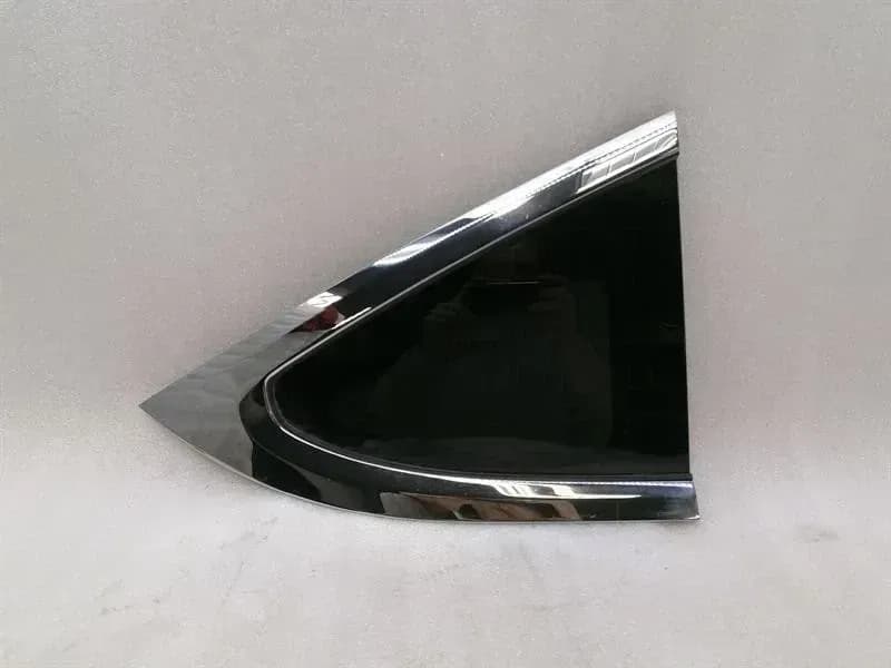 TESLA Tesla Model X Right Rear Quarter Glass 1034907-85-F Door Panel 1/4 Rear Right