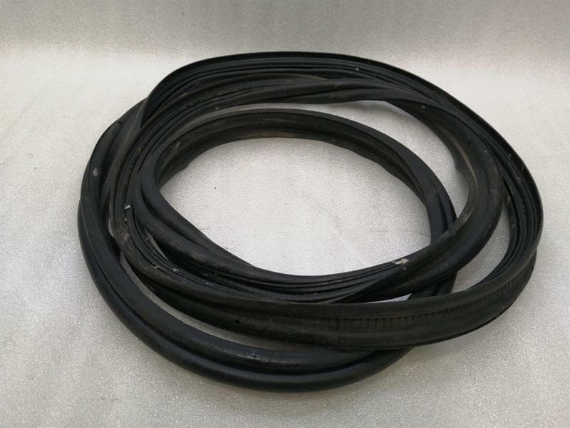 MERCEDES-BENZ Mercedes EQC400 EQC N293 Tailgate Seal A2937402700 Seal Rubber Tailgate