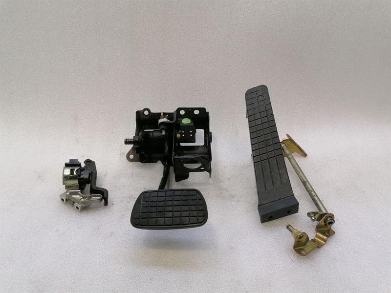 PORSCHE PORSCHE 911 993 GAS PEDAL SET 96442324201 RIGHT HAND DRIVE RHD