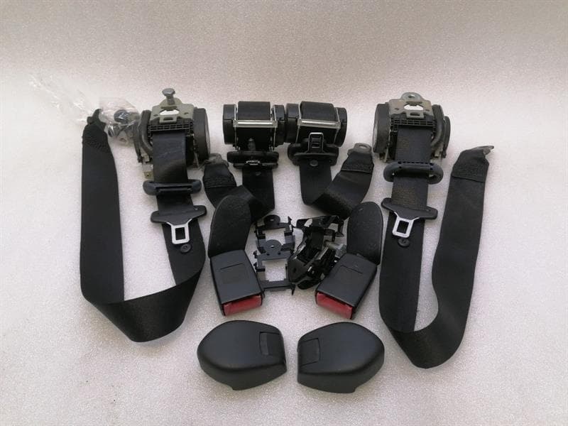 PORSCHE Porsche 911 996 Seatbelt Set of 4 99780303300 Seat Belt Set Coupe