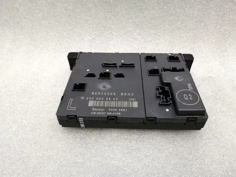 Mercedes SL R230 Left Door Module A2308203626 Door Control Unit Left