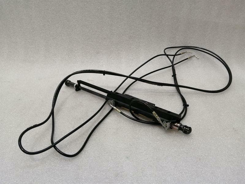 MERCEDES-BENZ Mercedes SLK R171 RIGHT CYLINDER PLUG A1718000672 right top cylinder