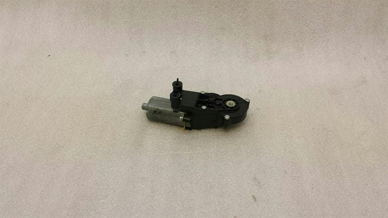 MERCEDES-BENZ Mercedes GLK X204 Front Right Seat Motor A0068206642 Seat Motor Front Right