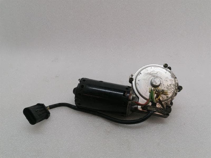 FERRARI Ferrari 360 F131 Front Wiper Engine 65898900 RIGHT HANDLE RHD