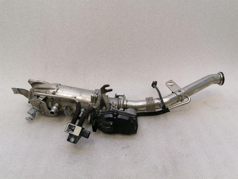 BMW 2018 BMW 7 Series G11 EGR Cooler 11718574815 EGR Exhaust Gas Recirculation