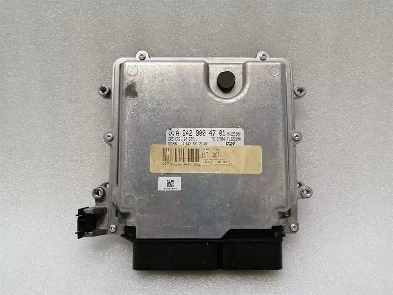 Mercedes GLS 350D Engine ECU A6429004701 Engine Control Unit OM642.826
