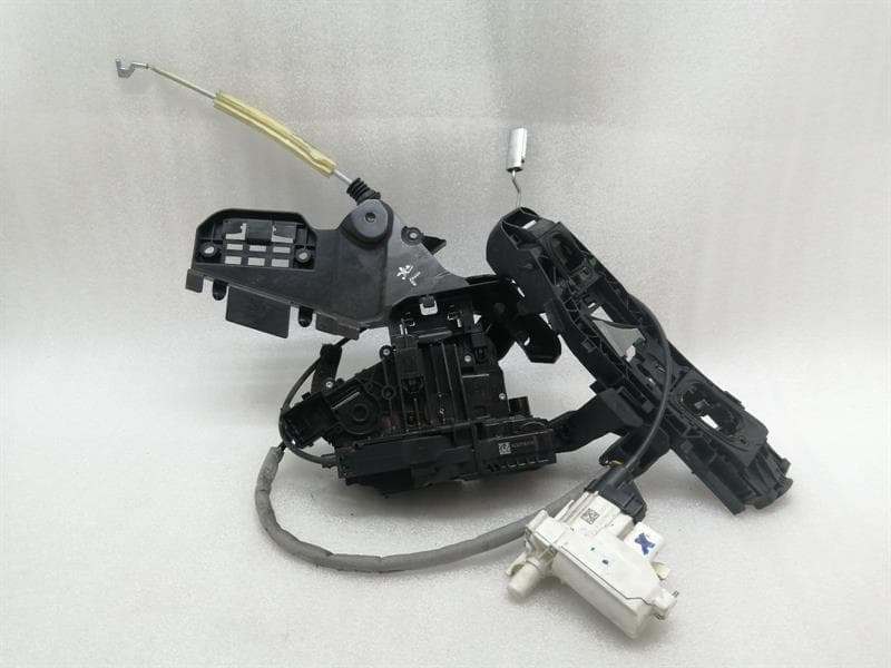 MERCEDES-BENZ Mercedes S W222 rear left door lock A2227303135 door lock rear Li soft close