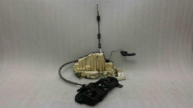 MERCEDES-BENZ Mercedes S-Class W221 door lock front left A2217202935 door lock front left