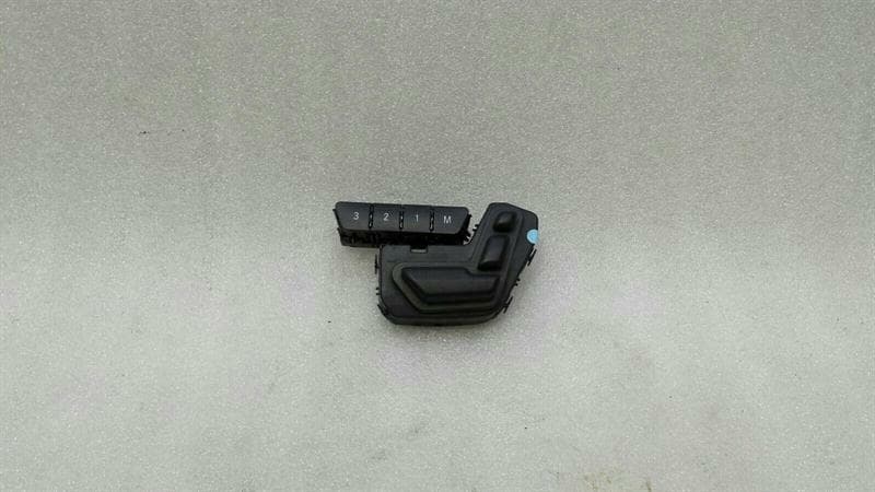 MERCEDES-BENZ Mercedes E Class W207 Right Seat Switch A2128700558 Right Seat Switch