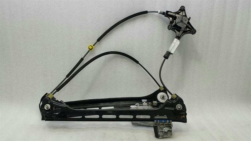 MERCEDES-BENZ Mercedes E W207 convertible FRH door winder A2077200246 front right power window