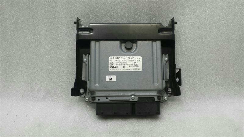 MERCEDES-BENZ Mercedes CLS W219 Engine ECU A6421503952 Engine Control Unit OM642 V6 Diesel CLS320