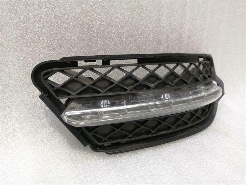 MERCEDES-BENZ Mercedes S W221 MOPF Right Front Foglamp A2218201058 Fog Light Re LED
