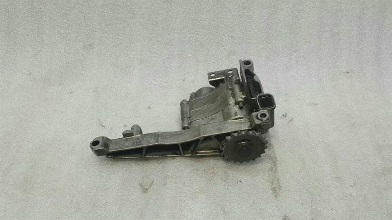 MERCEDES-BENZ Mercedes E Class W211 Oil Pump A6421802001 Oil Pump Oil Auxiliary Pump OM642