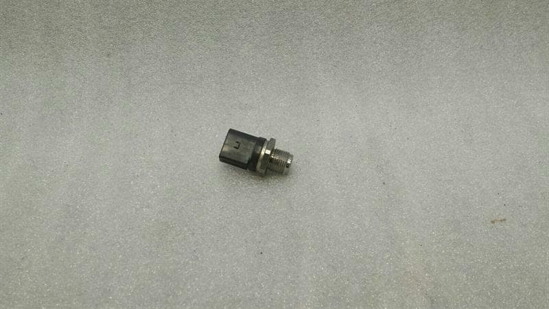 MERCEDES-BENZ Mercedes GL X166 Fuel Pressure Sensor A0061537828