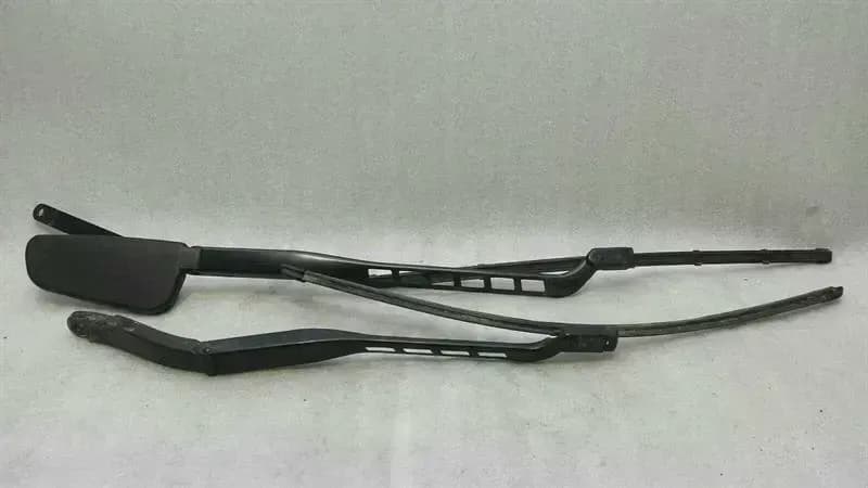 MERCEDES-BENZ Mercedes GL X166 RHD Wiper arm A1668200844 right handlebar