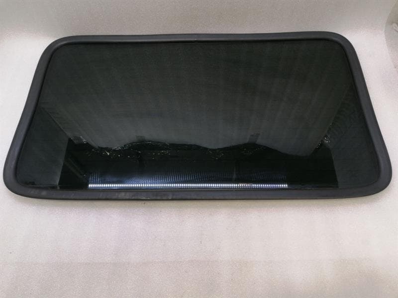MERCEDES G-WAGEN W463 A4637401057 REAR DOOR GLASS A4637401057 REAR DOOR GLASS
