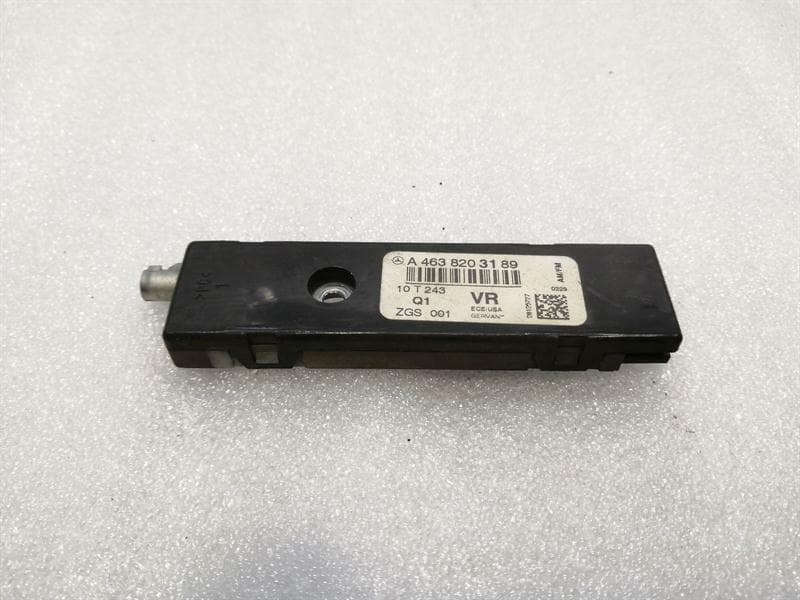 MERCEDES-BENZ Mercedes G-Car W463 Rear Aerial / Antenna A4638203189 Rear Antenna