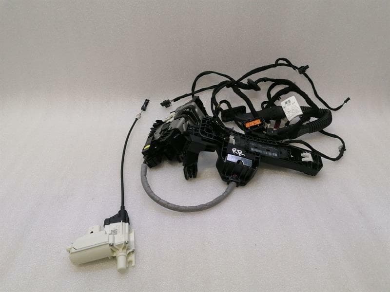 MERCEDES-BENZ Mercedes GLS 350D Rear Right Door Lock A0997304800 Door Lock Rear R SOFTCLOSE