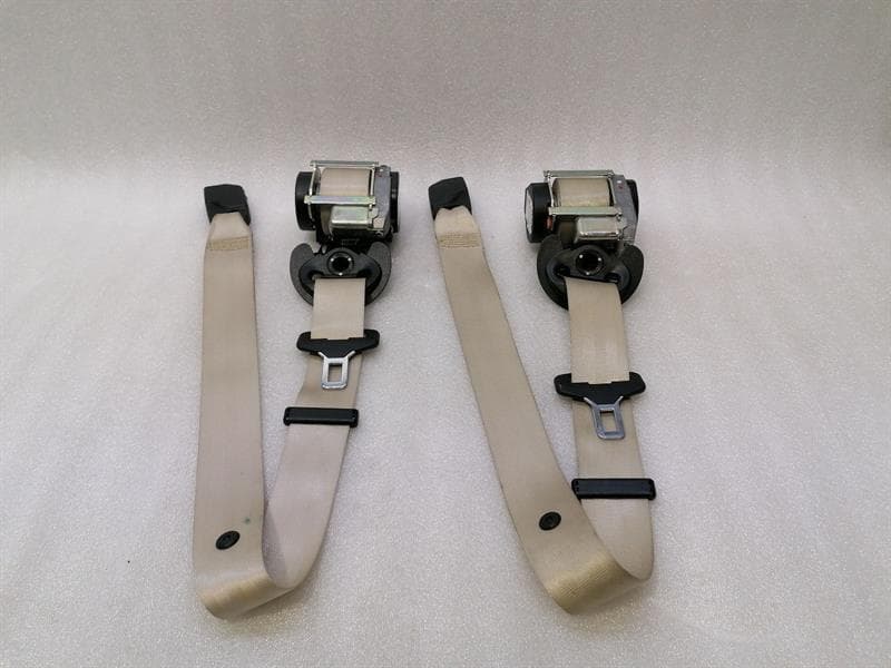 MASERATI MASERATI QUATTROPORTE VI M156 front seatbelt set 670012505 seat belt front