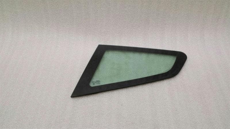 ASTON MARTIN ASTON MARTIN VANTAGE V8 Left Rear 1/4 Glass 6G33-C29751-AF Door Window 1⁄4 Rear