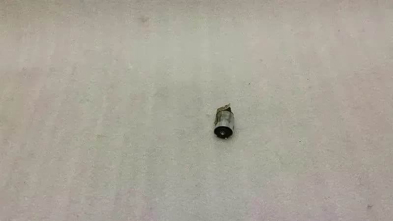 Aston Martin Vantage V8 Fuel Cap Switch 6G33-9B242-AA Fuel Cap Switch
