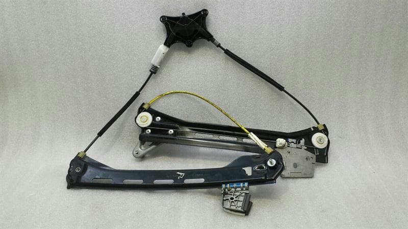 MERCEDES-BENZ Mercedes CLS W218 Left Front Door Winder A2187200379 Window Regulator Front Li