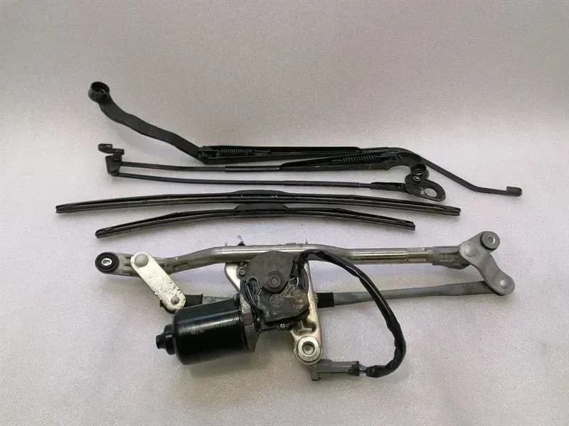 FERRARI Ferrari 458 F142 Spider Front Wiper Linkage 82963900 RHD Wiper Motor Front