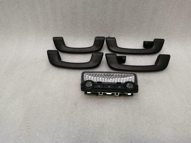 BMW BMW 5 F10 Black Inner Handle Set + Dome Light 51168052676 Handle Black Set