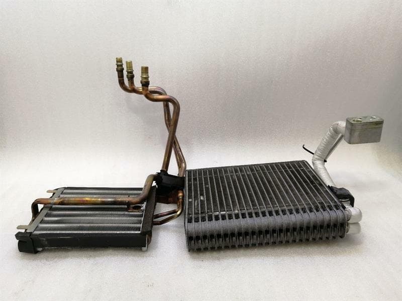MASERATI Maserati Granturismo M145 Heater Matrix 81048600 Heat Exchanger Heater Cooler