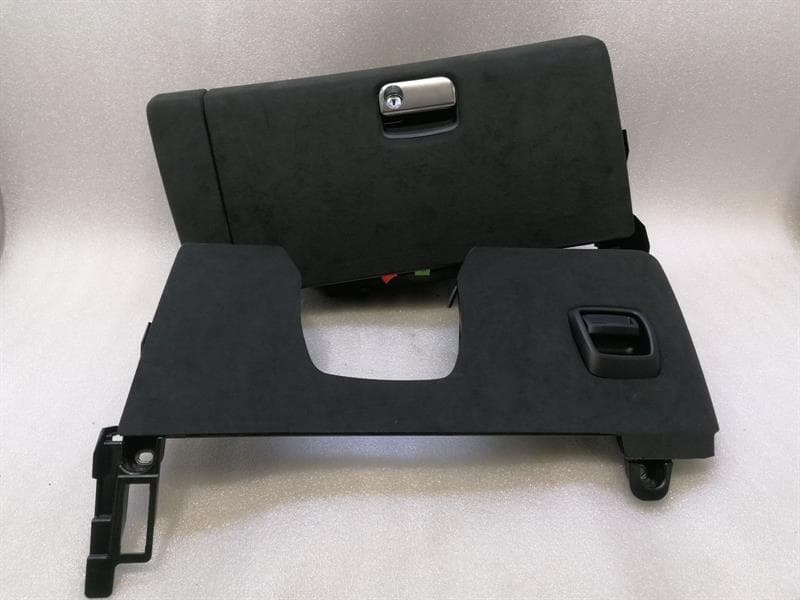 PORSCHE PORSCHE BOXSTER GT4RS SPYDER ALCANTARA GLOVEBOX 99155220304 RIGHT HAND DRIVE RHD