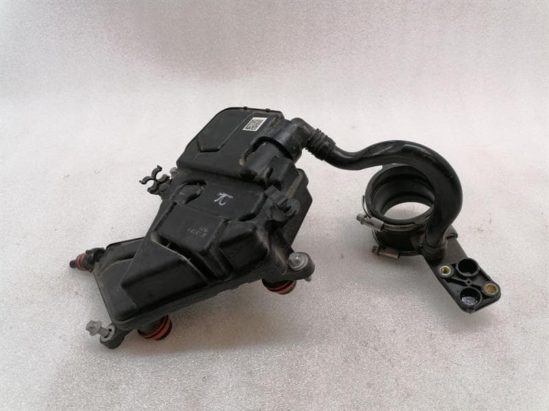 MERCEDES-BENZ Mercedes C Class W205 C63 AMG Right Oil Separator A1770780219 Oil Separator