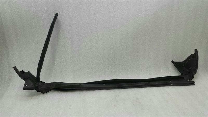 MERCEDES-BENZ Mercedes GT C190 GTR FRH Door Seal A1907270087 Door Seals Front Right