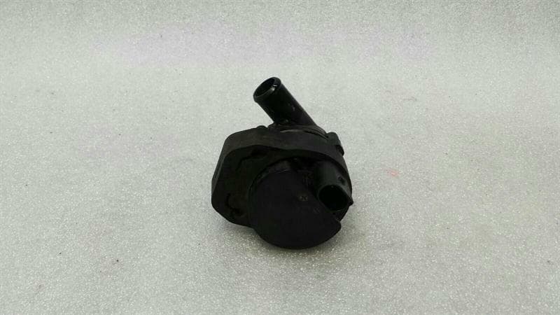 MERCEDES-BENZ Mercedes C Class W205 Additional Cooling Pump A2118350367 Coolant Pump Pump