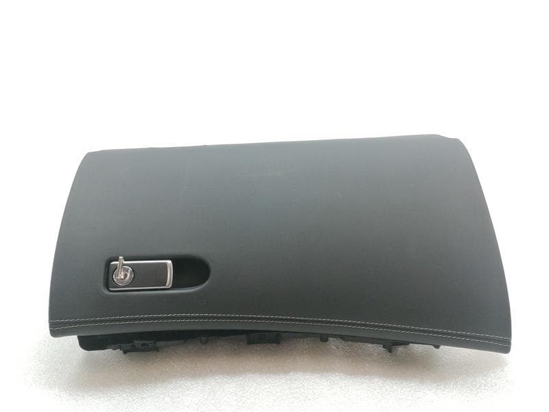 MERCEDES-BENZ Mercedes GT X290 GT63S EXCLUSIVE LEATHER GLOVEBOX A2906806200 RHD RIGHT HANDLEBAR