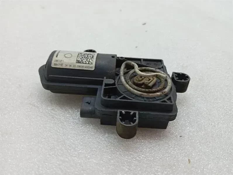 MERCEDES-BENZ Mercedes C Class W205 Right Exhaust Actuator A2909064100 Exhaust Actuator Hi Re