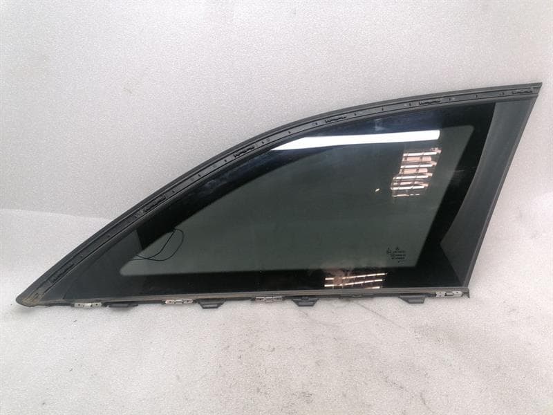 MERCEDES-BENZ Mercedes E Class W213 Right Rear Quarter Glass A2136702201 Door Window 1⁄4 Rear R