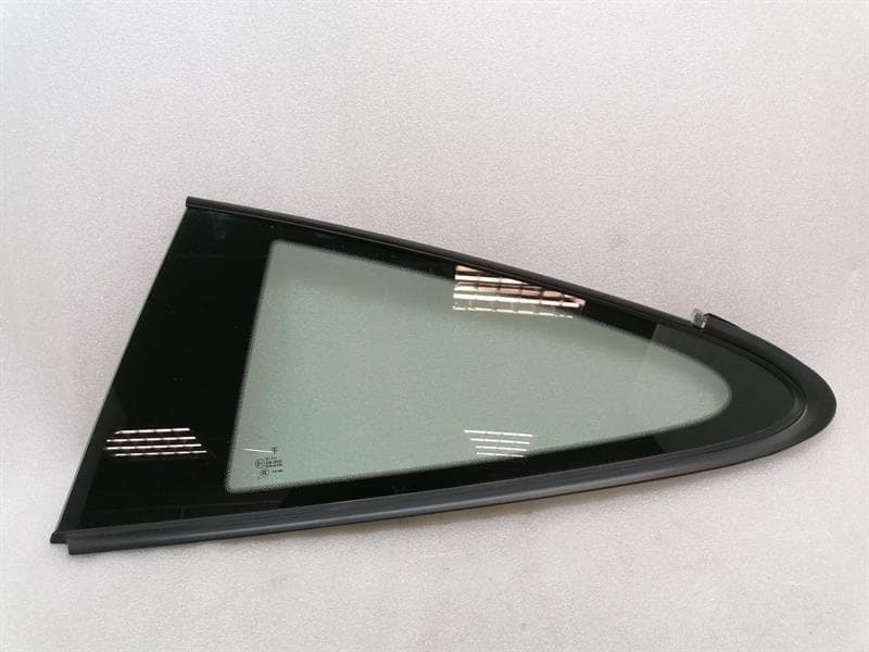 PORSCHE Porsche 911 991 left rear quarter glass 99154311100 door window 1⁄4 rear left