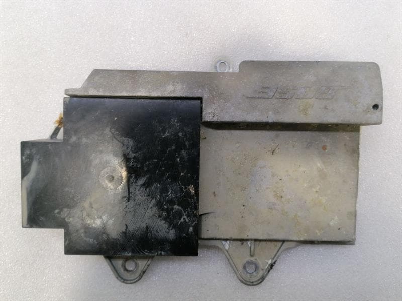 PORSCHE Porsche 911 997 Amplifier 99764544404 Amplifier Water Damage Water Damage BOSE