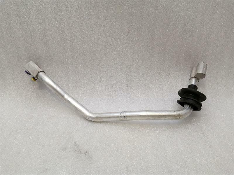 PORSCHE Porsche Macan 95b a/c pipe 8R2260712E RHD RIGHT HANDLEBAR