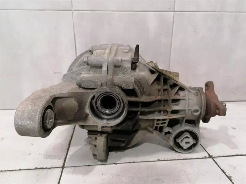 PORSCHE Porsche Panamera 970 Rear Diff 97035001101 Differential Rear AGT 3.6 V6