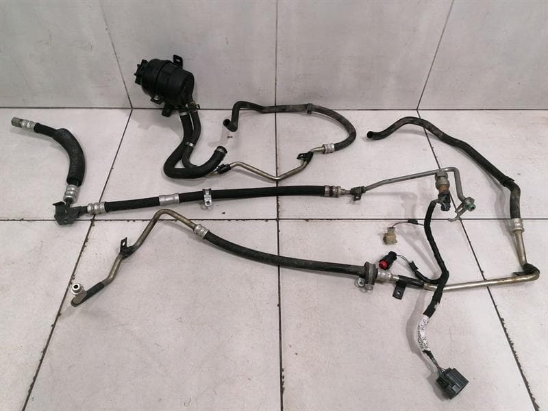 ASTON MARTIN DBS V12 08-12 Power Steering Pants 4G43-3A719-BE Power Line RHD