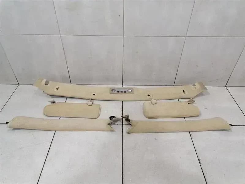 ASTON MARTIN ASTON MARTIN DB7 VANTAGE 83-83754 a post set with sunvisors